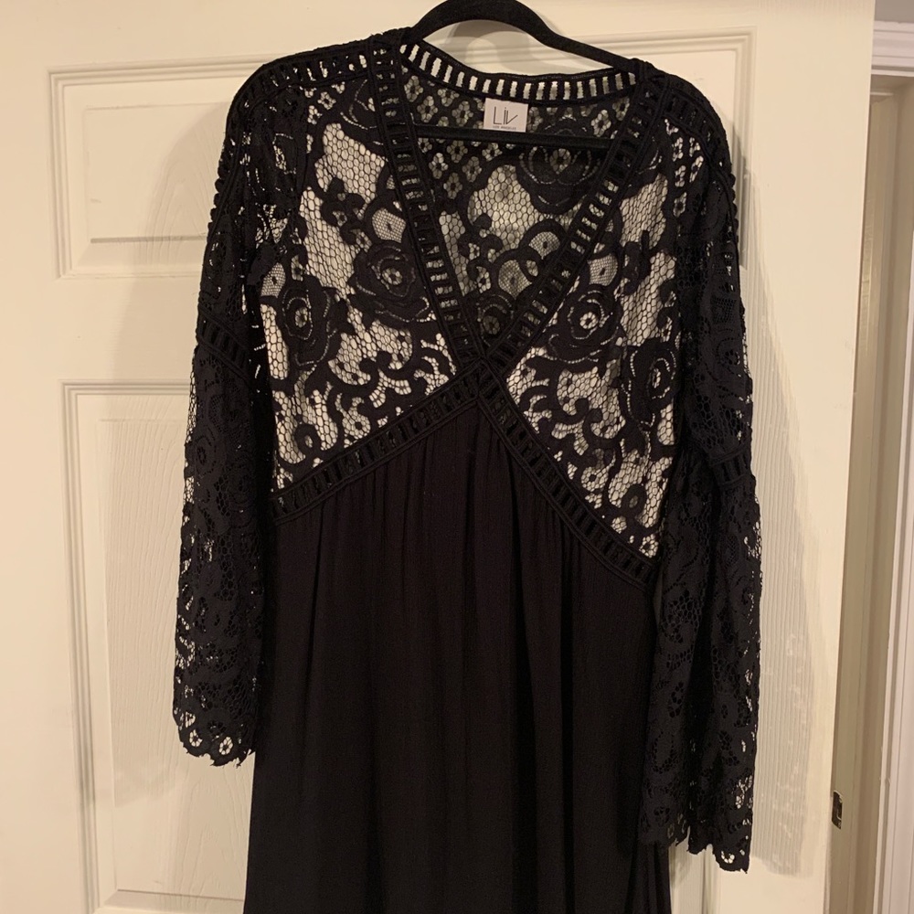 Liv Los Angeles Black Lace Top Long Sleeve Dress